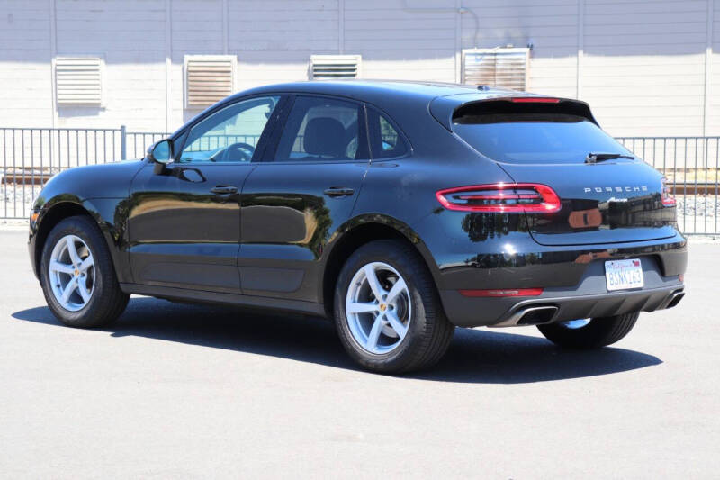 2017 Porsche Macan