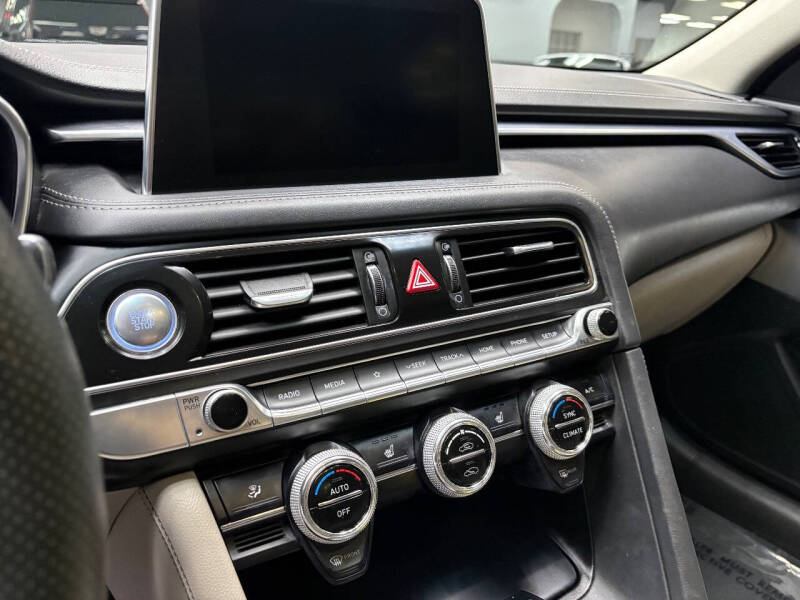 2021 Genesis G70 2.0T