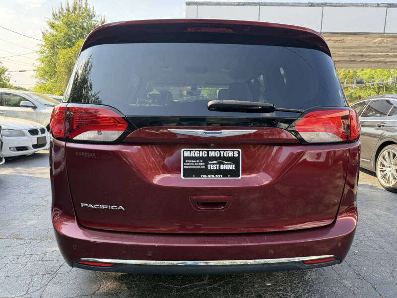 2018 Chrysler Pacifica Touring L