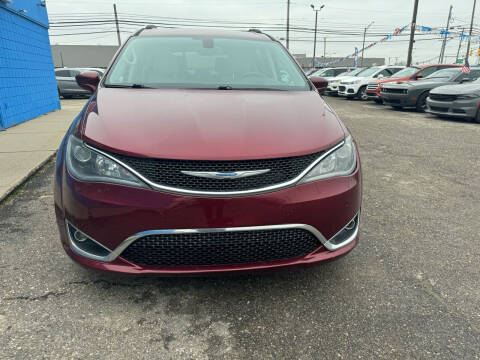 2018 Chrysler Pacifica Touring L Plus
