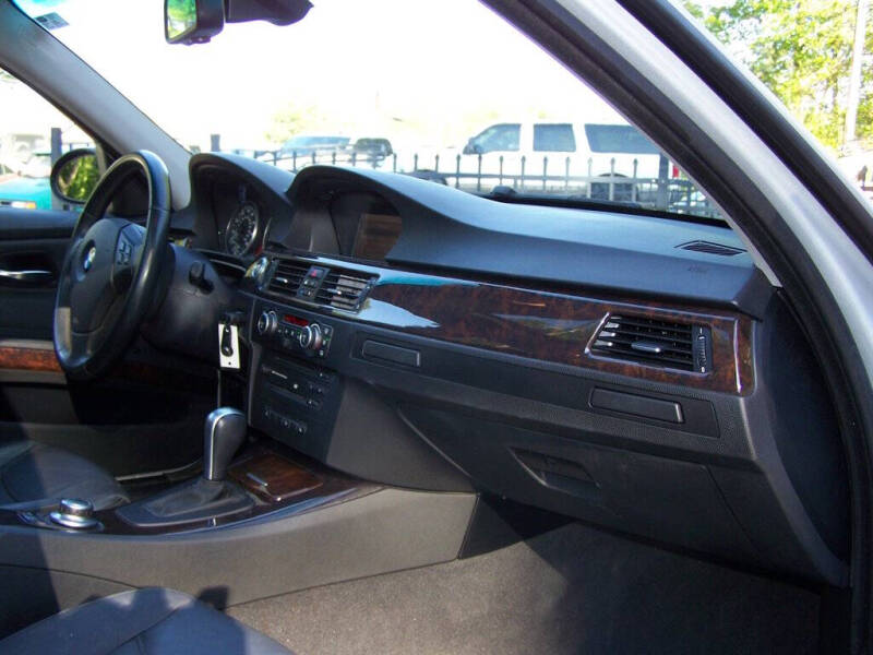 2007 BMW 3 Series 328xi