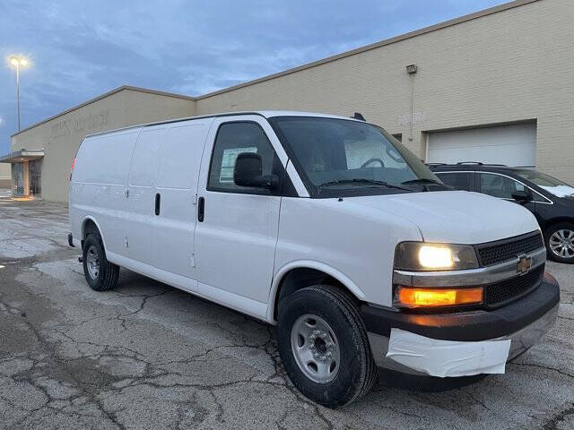 2025 Chevrolet Express 2500