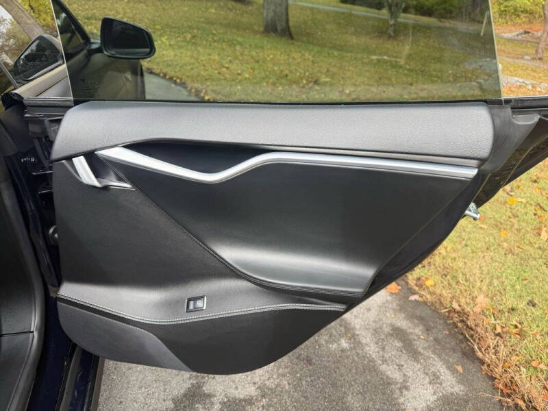 2015 Tesla Model S P85D