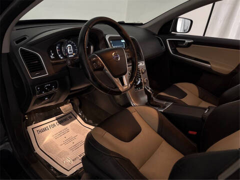 2017 Volvo XC60 T6 Dynamic