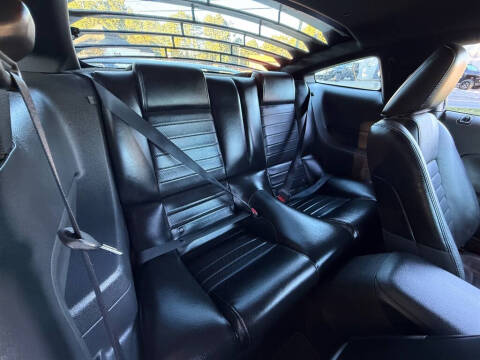 2006 Ford Mustang GT Deluxe