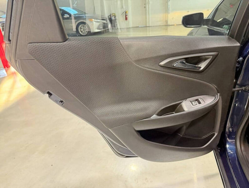 2017 Chevrolet Malibu Hybrid