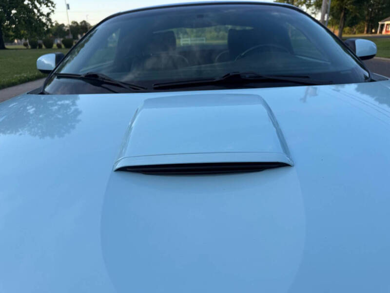 2003 Ford Thunderbird
