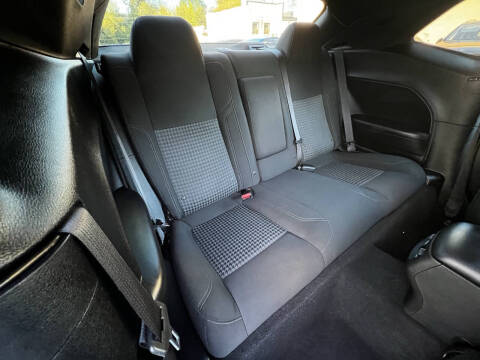 2021 Dodge Challenger SXT