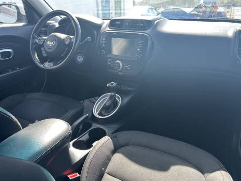 2019 Kia Soul +