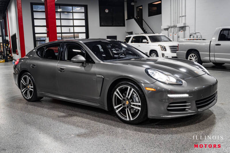 2016 Porsche Panamera 4 Edition