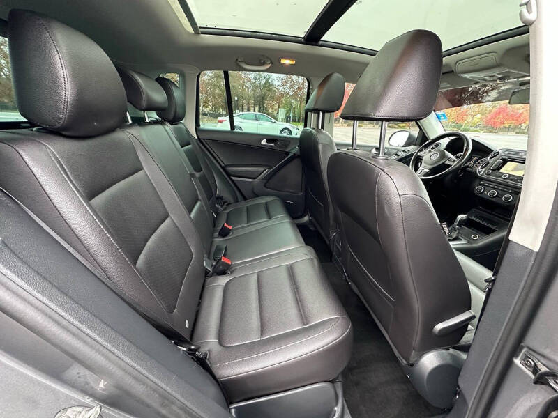 2015 Volkswagen Tiguan SEL 4Motion