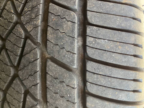 2005 Ford Mustang V6 Deluxe