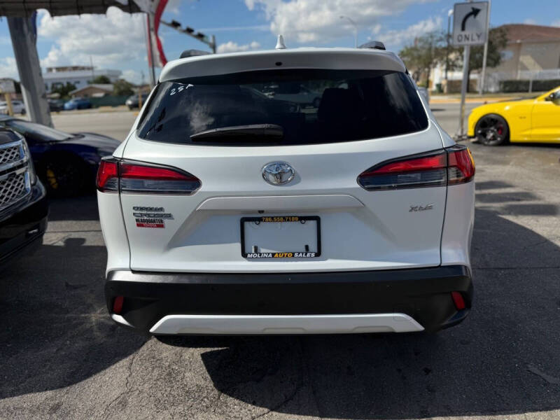 2023 Toyota Corolla Cross XLE