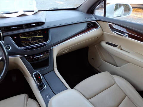 2019 Cadillac XT5 Premium Luxury