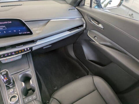 2024 Cadillac XT4 Premium Luxury