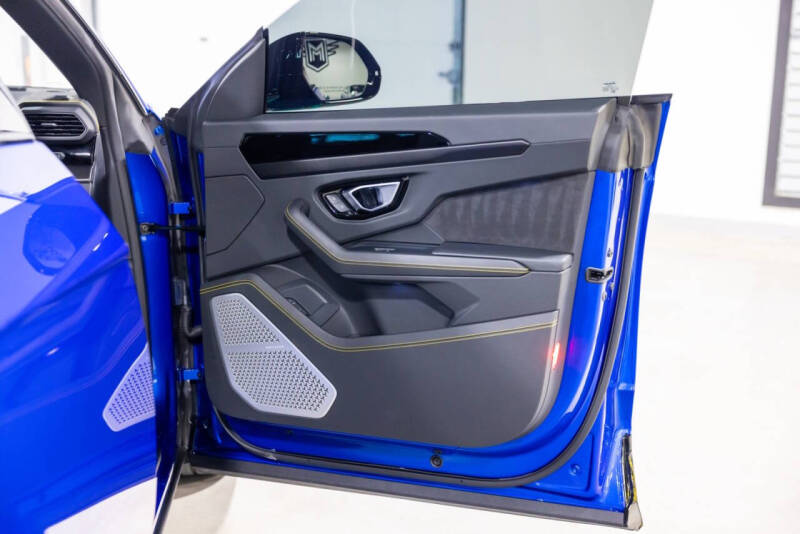 2022 Lamborghini Urus