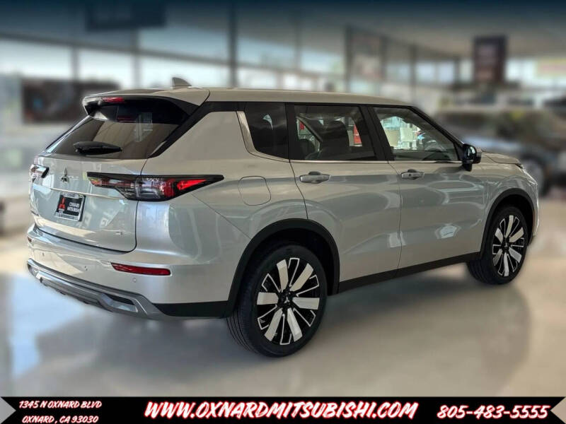 2025 Mitsubishi Outlander SE