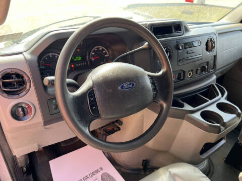 2011 Ford E-Series E-250
