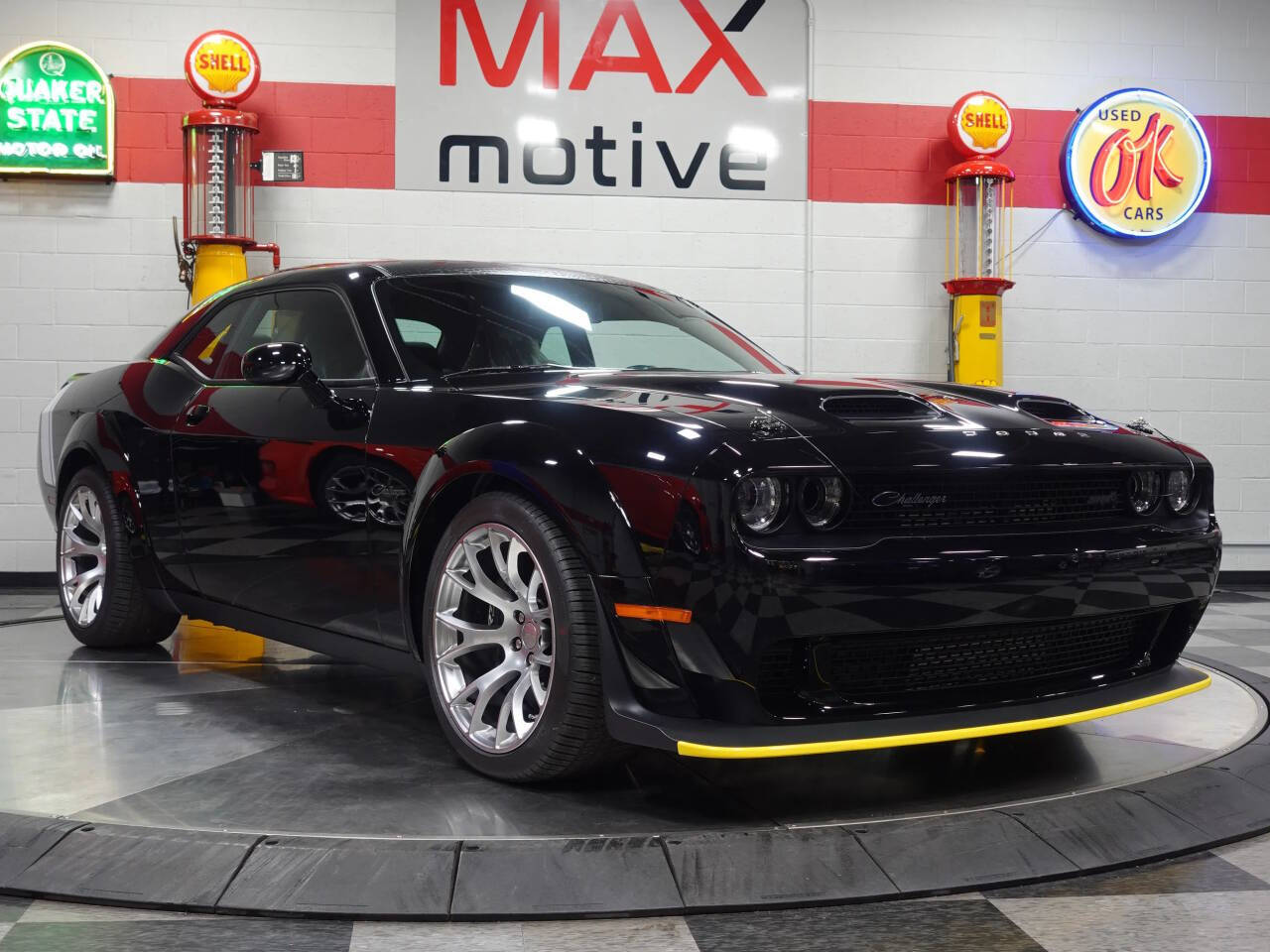 2023 Dodge Challenger 82