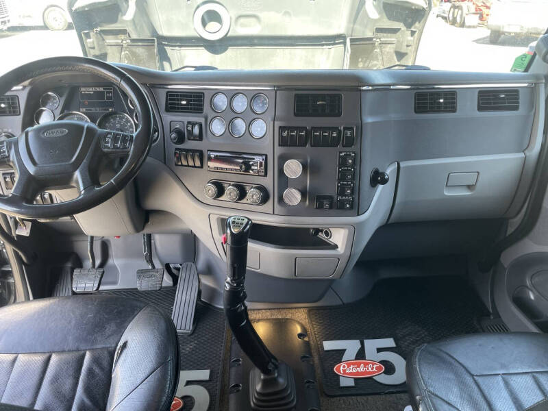 2016 Peterbilt 579