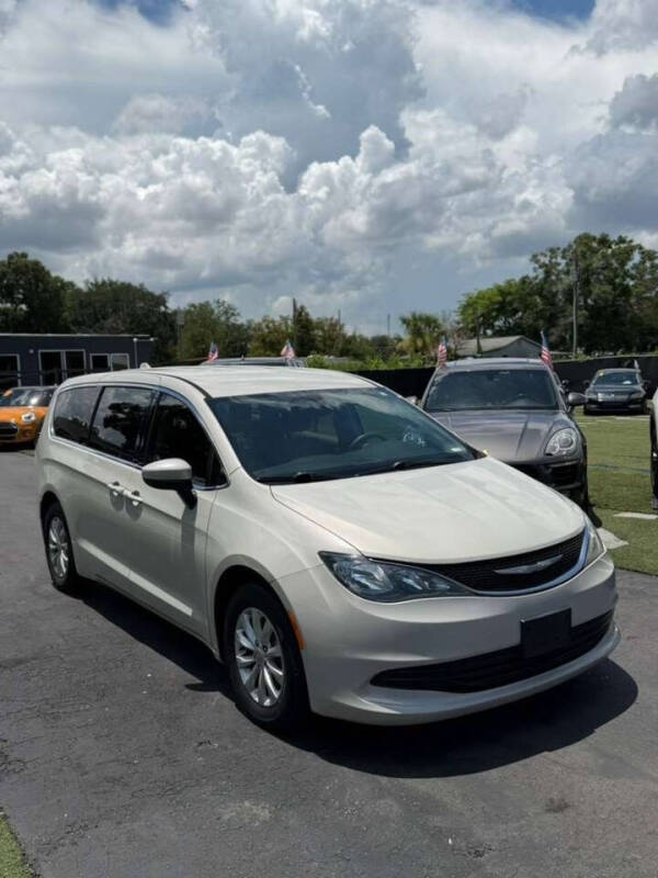 2017 Chrysler Pacifica Touring