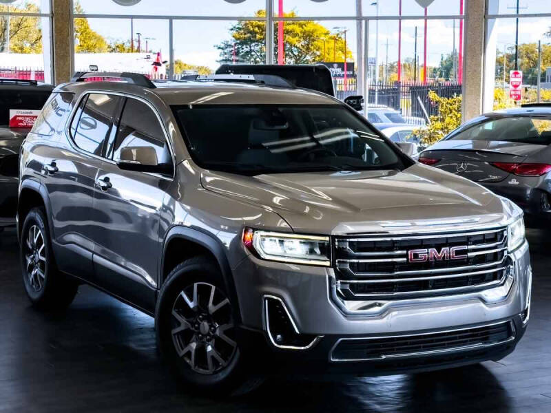 2023 GMC Acadia SLT