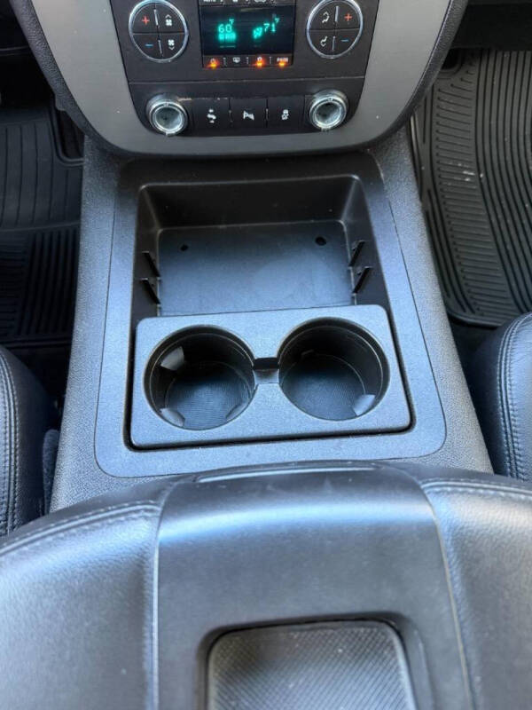 2012 Chevrolet Suburban LT