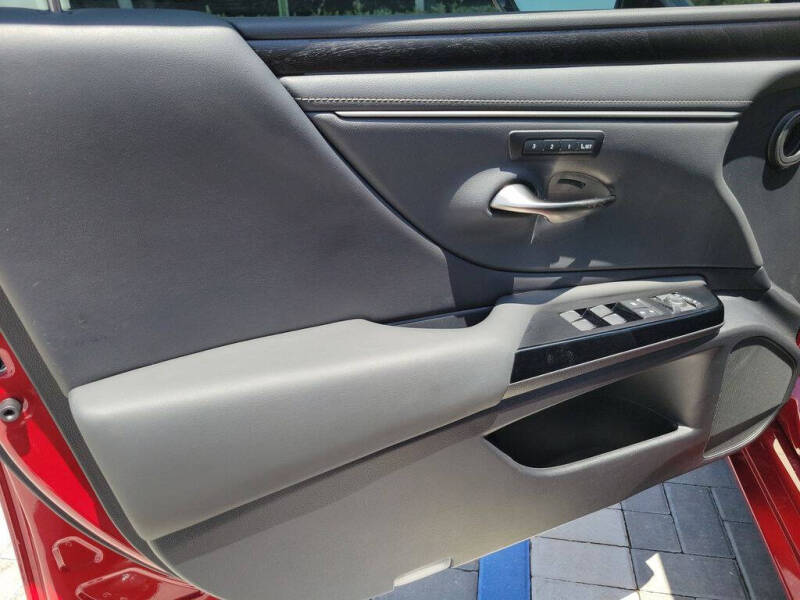 2023 Lexus ES 350