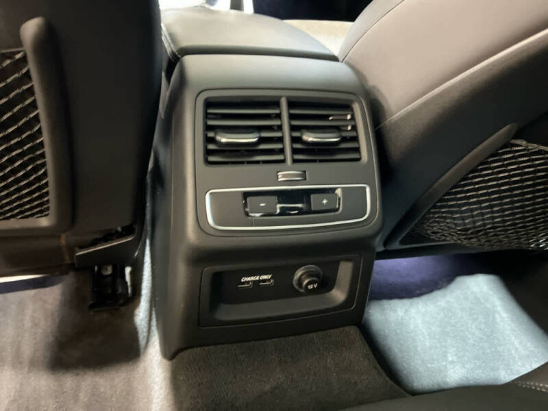 2020 Audi A4 quattro Premium Plus 45 TFSI