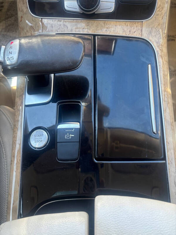 2011 Audi A8 L quattro