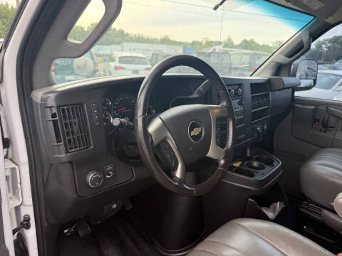 2017 Chevrolet Express 2500