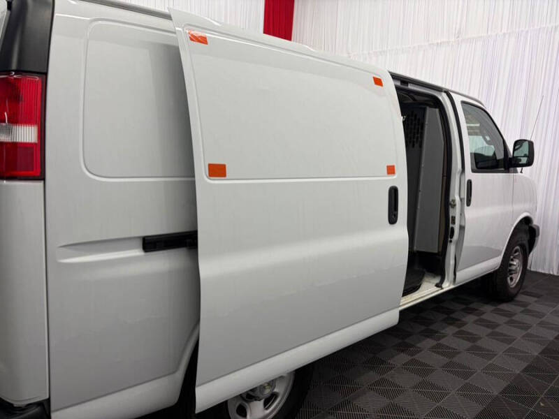 2021 Chevrolet Express 3500