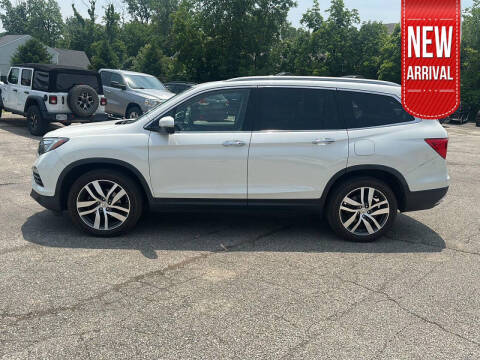 2017 Honda Pilot for sale at Auto Center of Columbus in Columbus OH