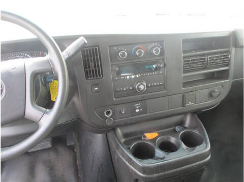 2017 GMC Savana 2500