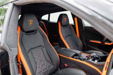 2025 Lamborghini Urus SE