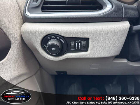 2017 Chrysler Pacifica Touring-L Plus