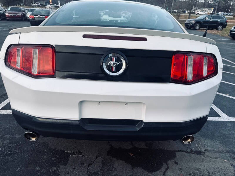 2011 Ford Mustang V6 Premium