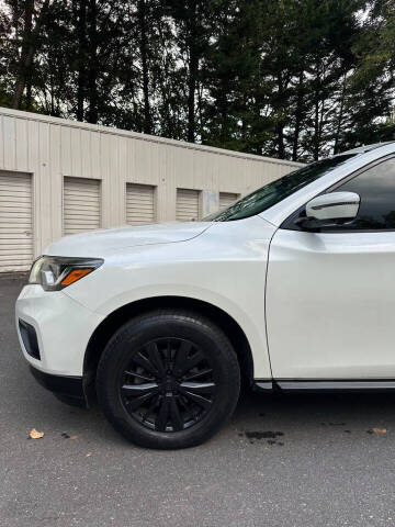 2017 Nissan Pathfinder Platinum
