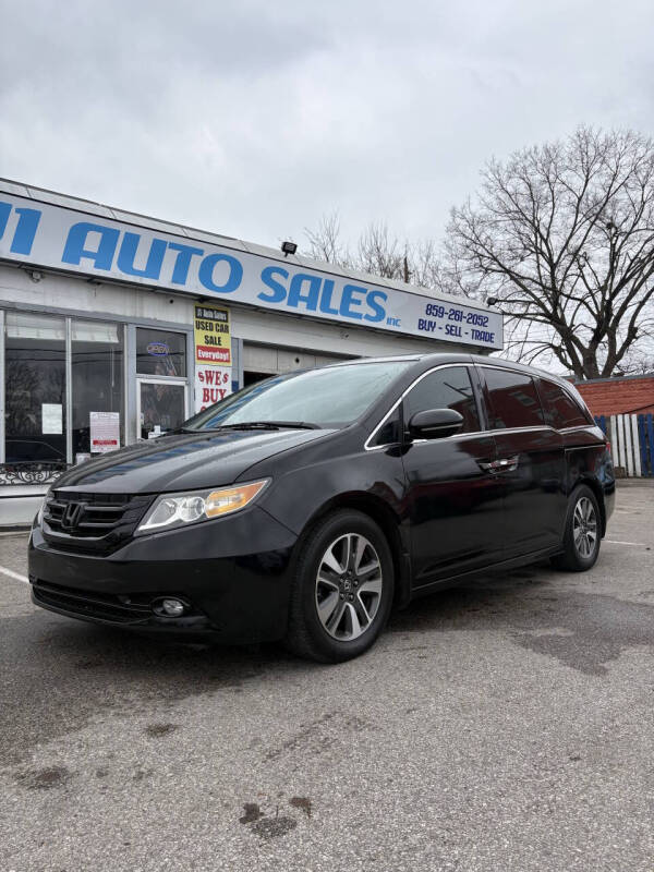 2014 Honda Odyssey Touring's photo