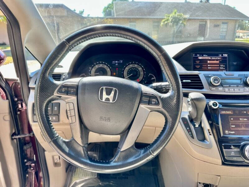 2014 Honda Odyssey  - $15,995