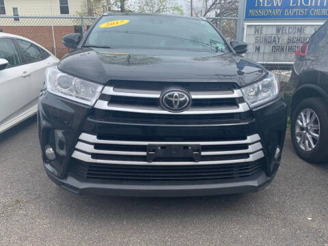 2017 Toyota Highlander for sale at Buy Here Pay Here Auto Sales in Newark NJ