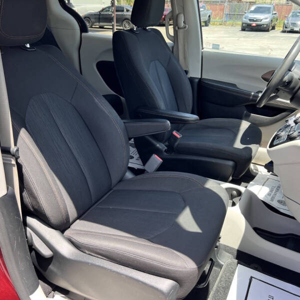 2017 Chrysler Pacifica Touring