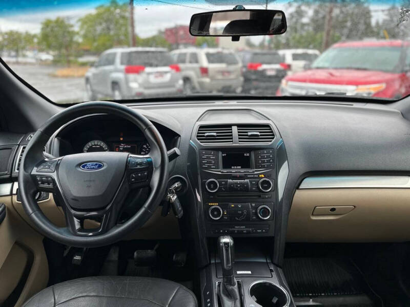 2017 Ford Explorer