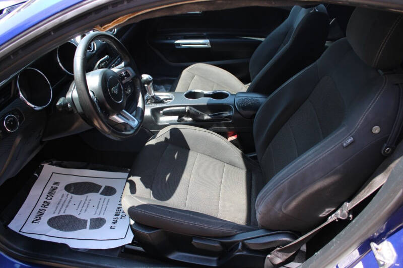 2016 Ford Mustang V6