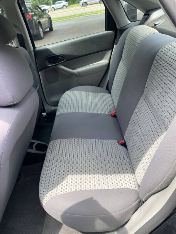 2007 Ford Focus ZX4 S