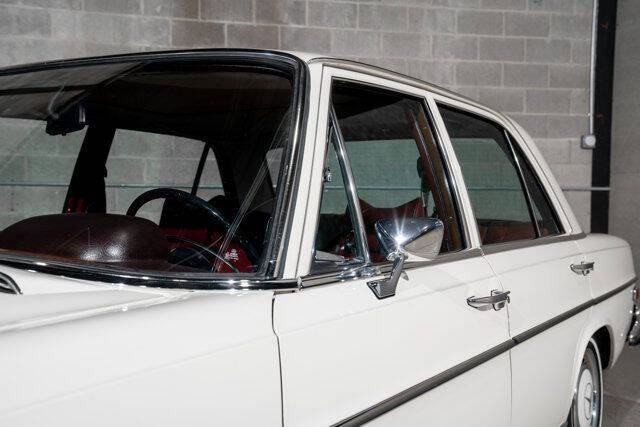 1973 Mercedes-Benz 280-Class