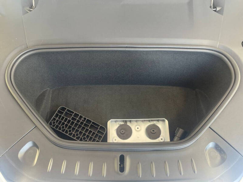 2023 Tesla Model S Standard Range