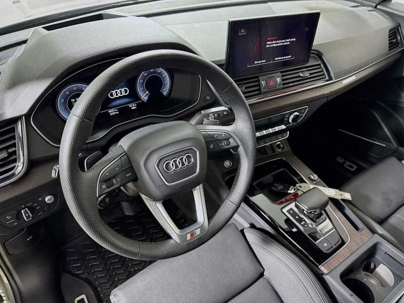 2024 Audi Q5 e quattro S line Prestg 55 TFSI