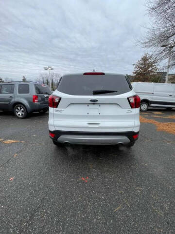 2019 Ford Escape SE