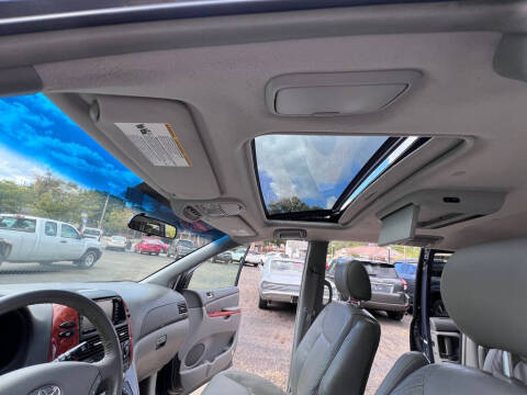 2008 Toyota Sienna XLE